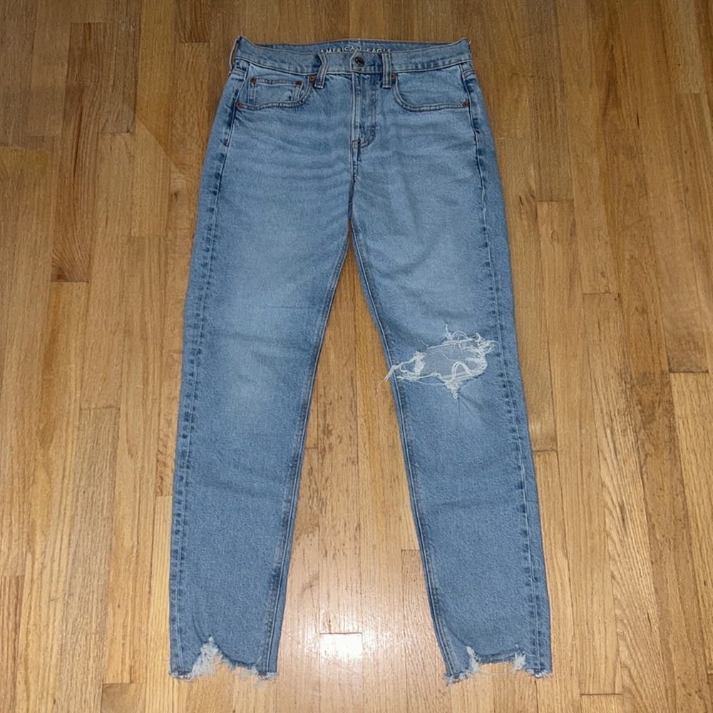American Eagle Light Wash Straight Jeans